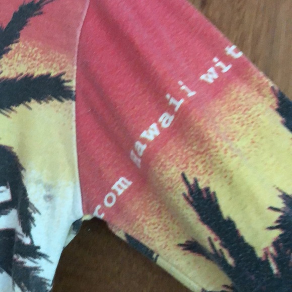 Boho Chic From Hawaii with Love Long Sleeve Tee ~ Women’s - Picture 4 of 9